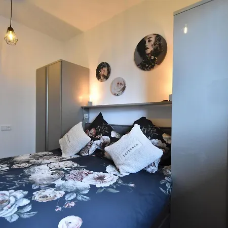 Villa Modern In With Sauna And Jacuzzi *